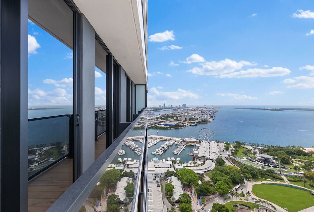 Bayside Bliss Luxurious Miami Condo