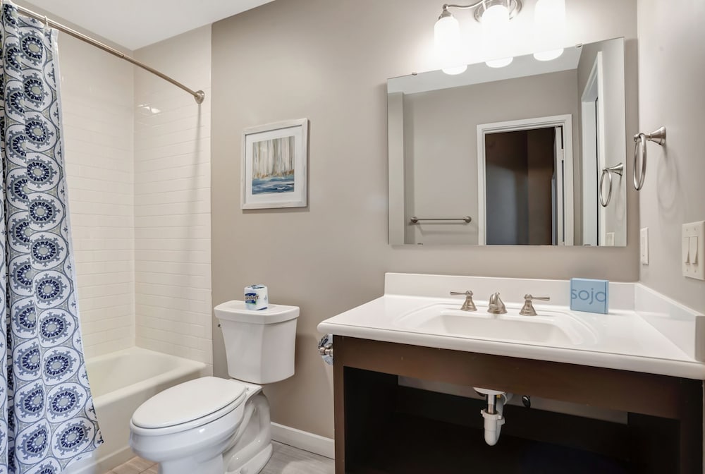 1266 Harbour Town Club at The Sea Pines Resort