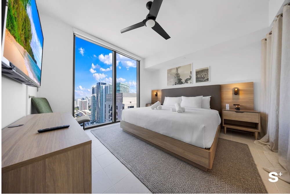 Cityscape Retreat Stylish 1BR