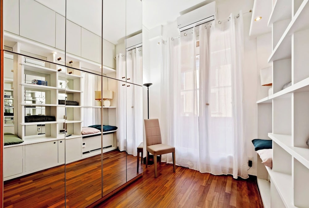 Modern Split Level Apartment