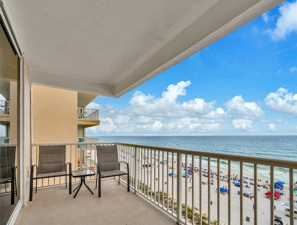 Majestic Beach Towers 1-715