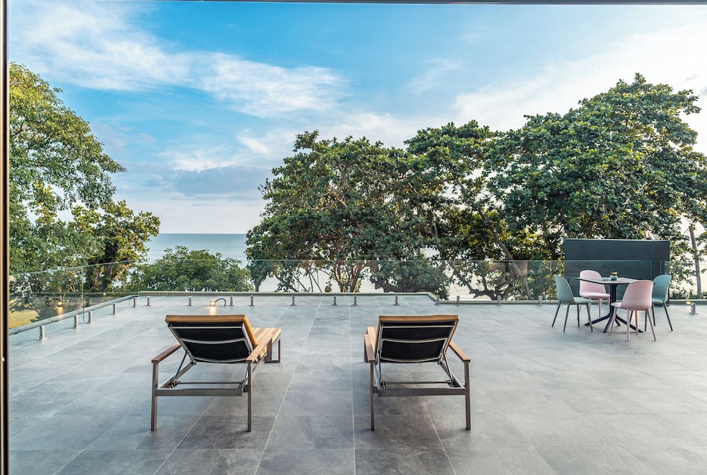 Merbrisa Rayong - Ao khai beachfront