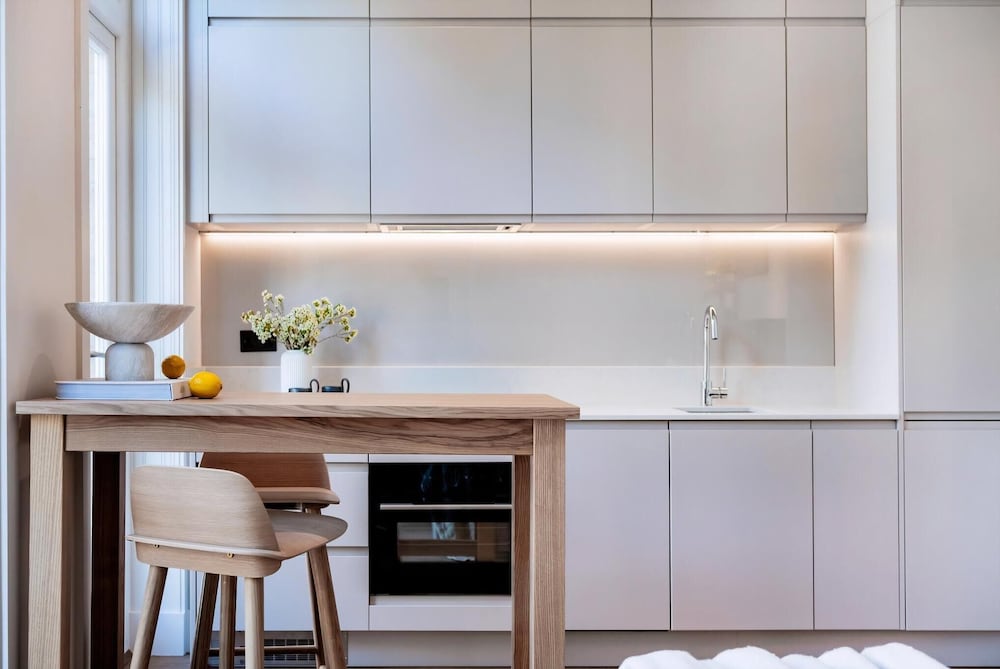 Stunning Studio Apartment, Moments From Earls Court Station