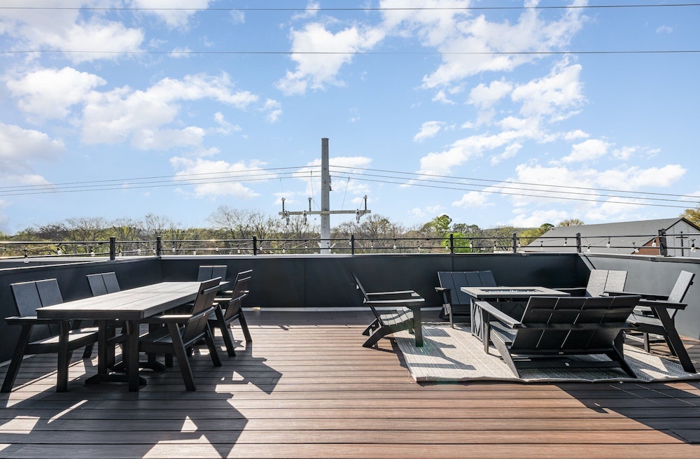 Gallatin Retreat-private Balcony-in East Nashville