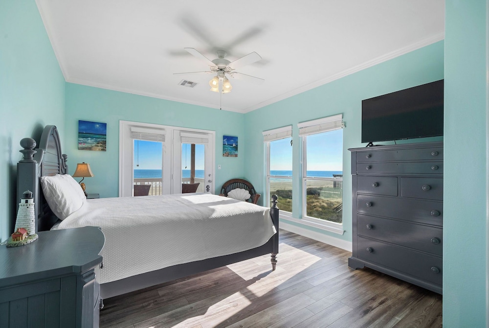Beach Heaven by Ryson Vacation Rentals