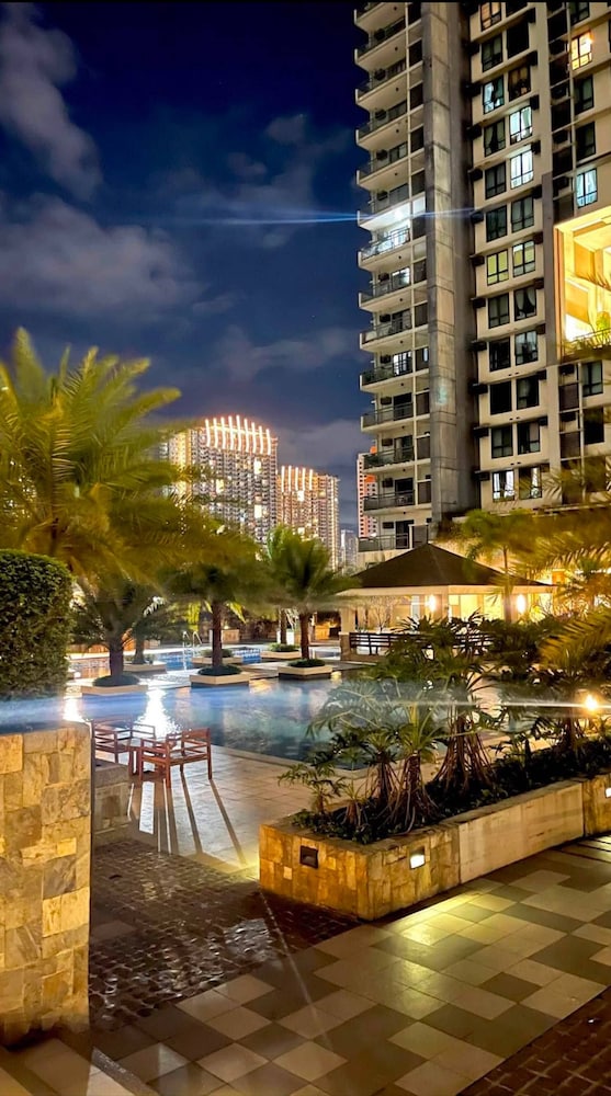Flair Towers Condo Near MRT Bonifacio and Shaw Within Greenfields