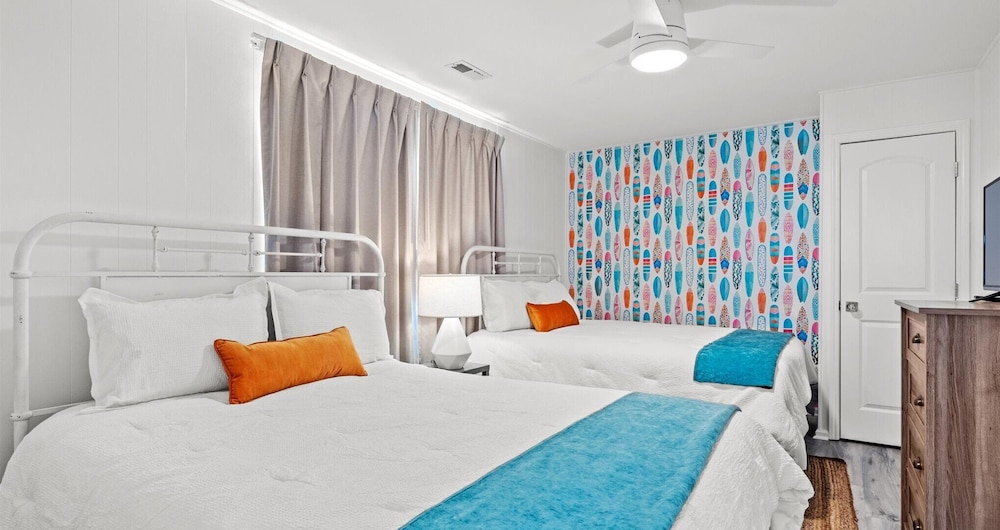 Beach Nest - R R Beach Club