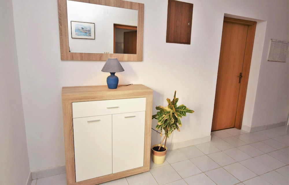 Stunning Home in Malinska With Wifi and 2 Bedrooms view 5