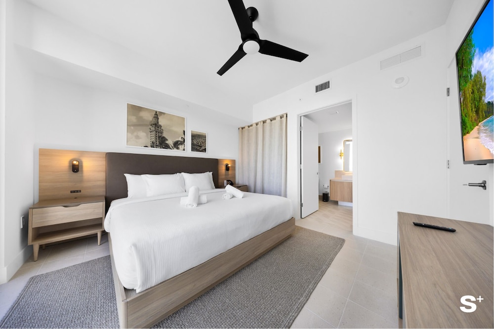 Cityscape Retreat Stylish 1BR
