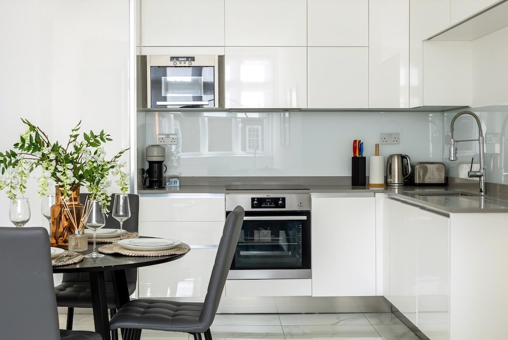 Stylish 2-bedroom Marylebone Retreat