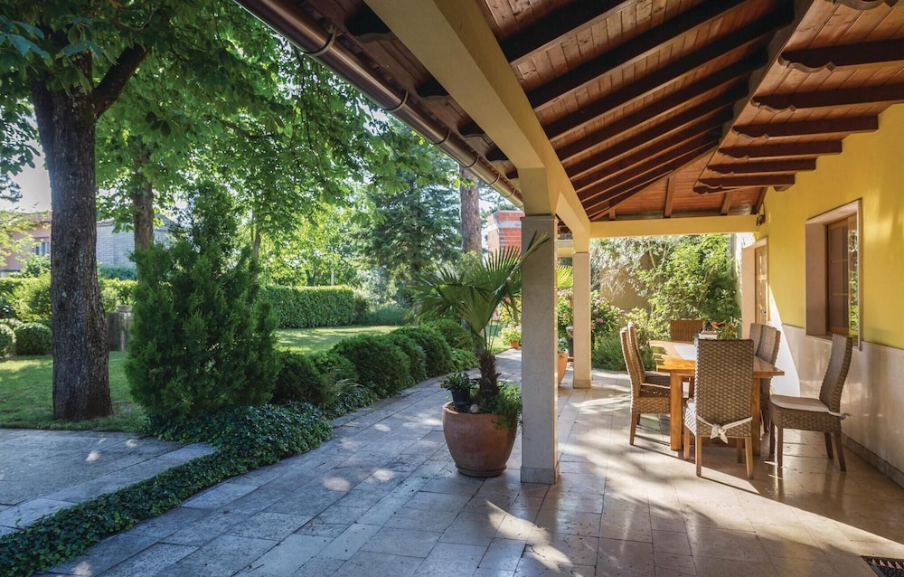 Beautiful Home in Svetvincenat With Wifi and 1 Bedrooms view 4