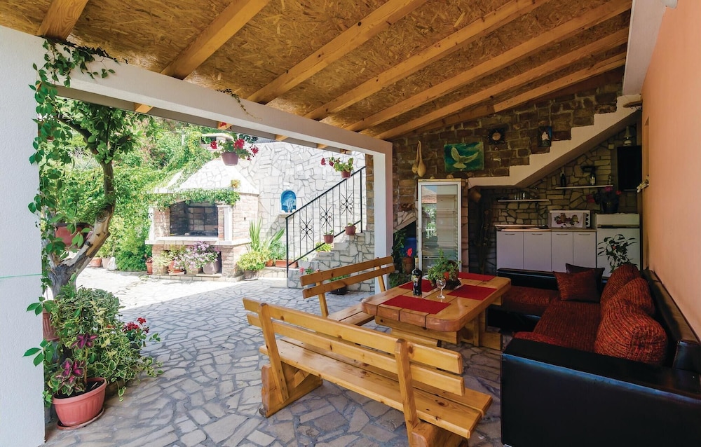 Stunning Home in Herceg Novi With 1 Bedrooms and Wifi view 2
