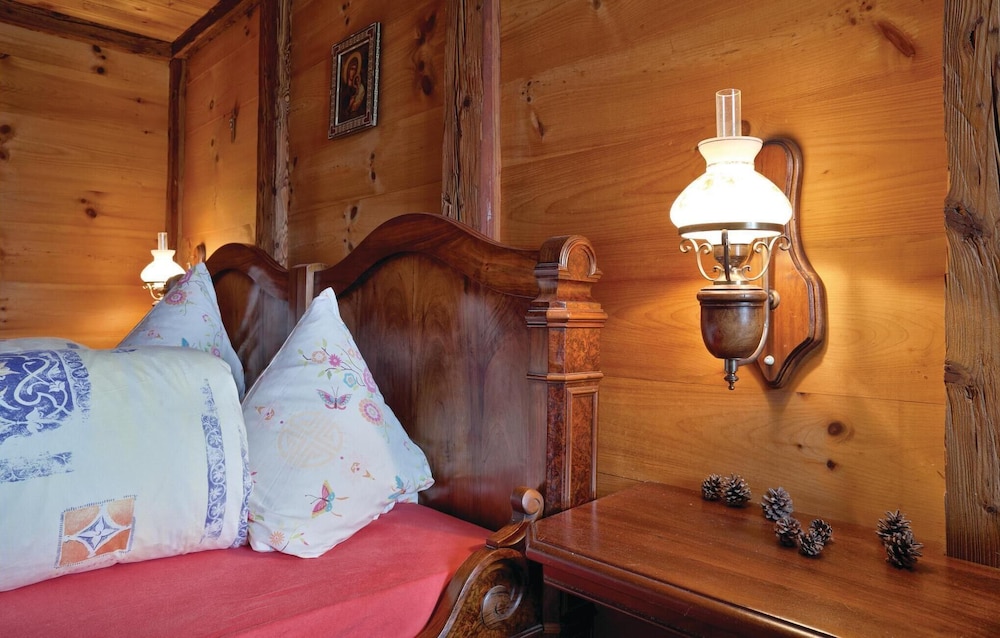 Stunning Home in Sarnen bei Luzern With 5 Bedrooms and Internet view 2
