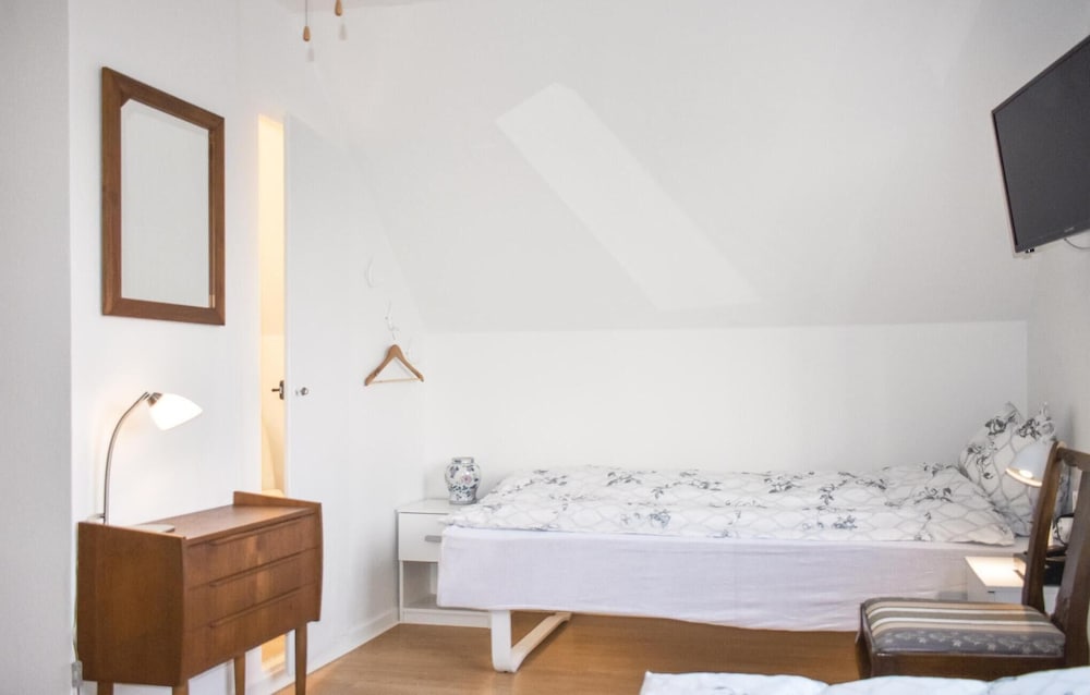 Beautiful Home in Sölvesborg With 5 Bedrooms, Sauna and Wifi view 4