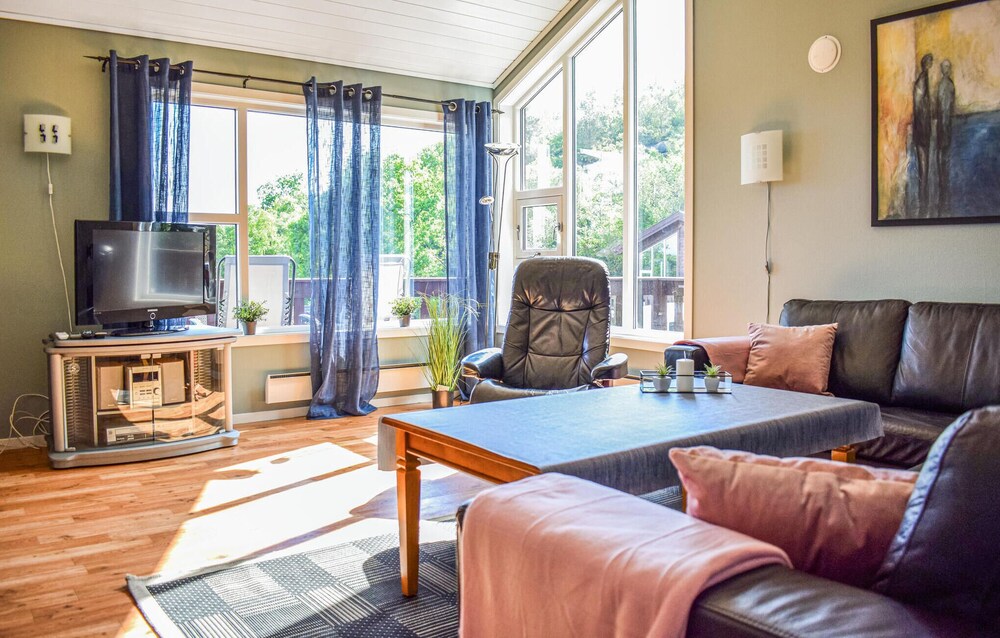 Stunning Home in Nedstrand With 4 Bedrooms and Sauna view 5