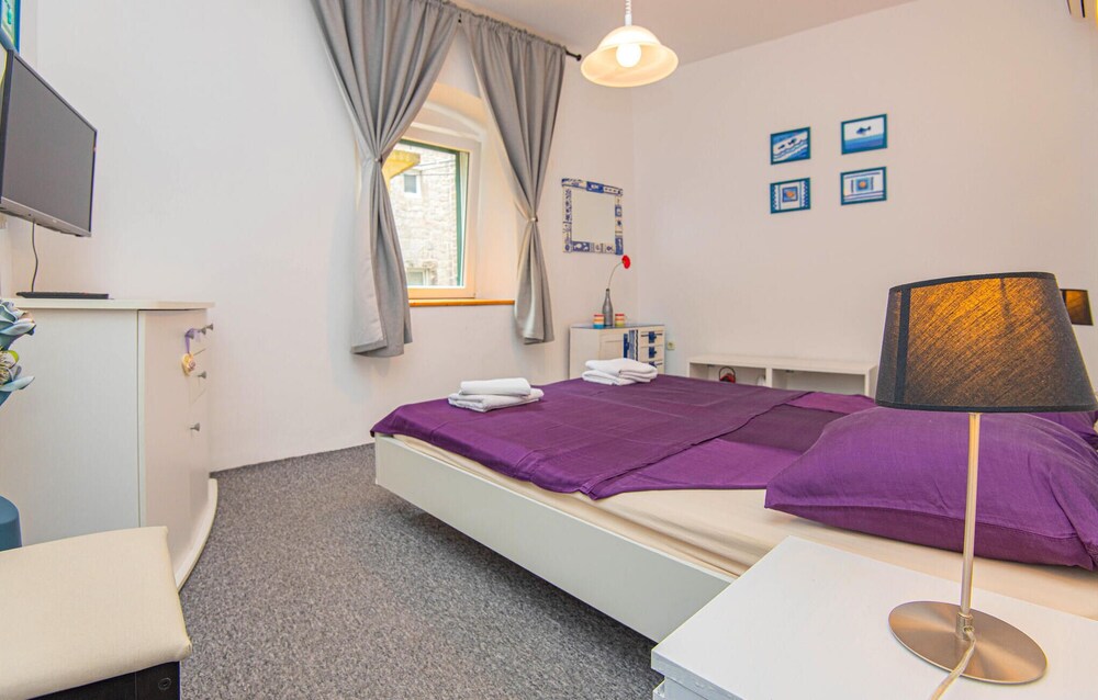 Nice Apartment in Sibenik With Wifi and 3 Bedrooms view 5
