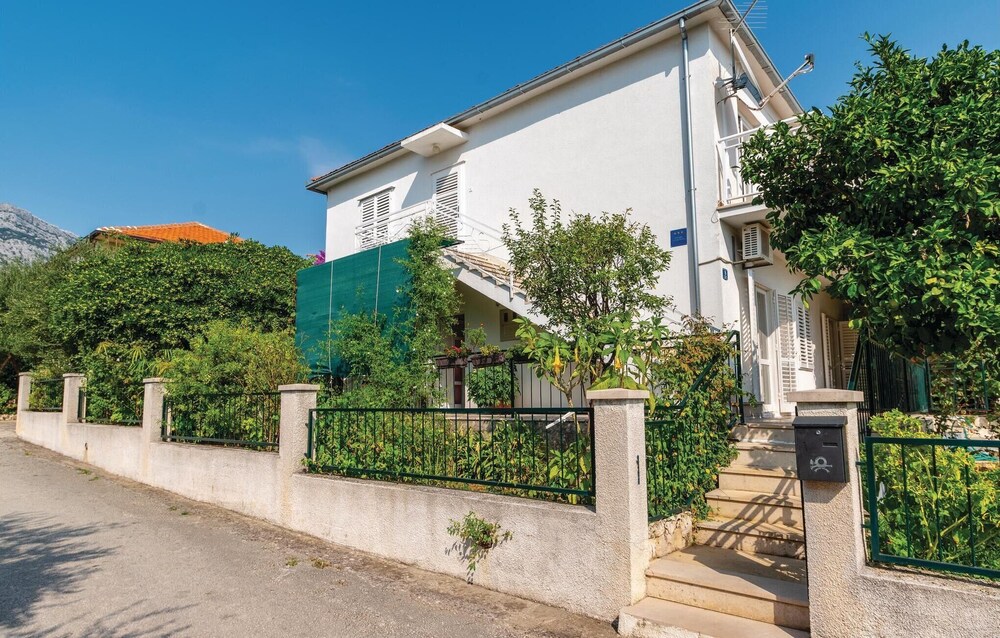 Amazing Home in Orebic With Wifi and 2 Bedrooms view 4