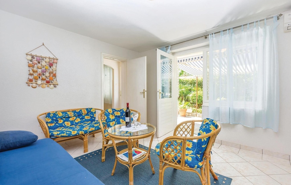 Stunning Home in Selce With Wifi and 1 Bedrooms view 5