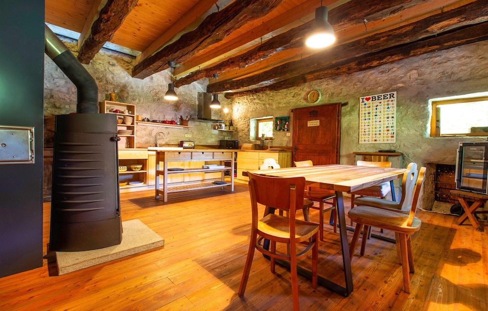 Beautiful Home in Tolmin With Jacuzzi, Wifi and 1 Bedrooms view 4