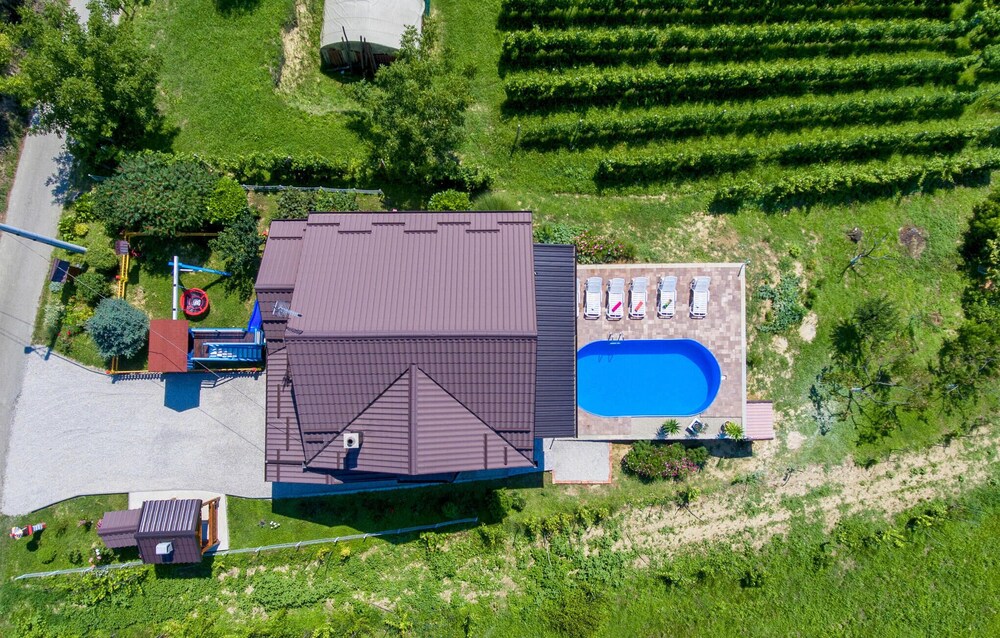 Awesome Home in Donja Zelina With 3 Bedrooms, Wifi and Outdoor Swimming Pool view 5