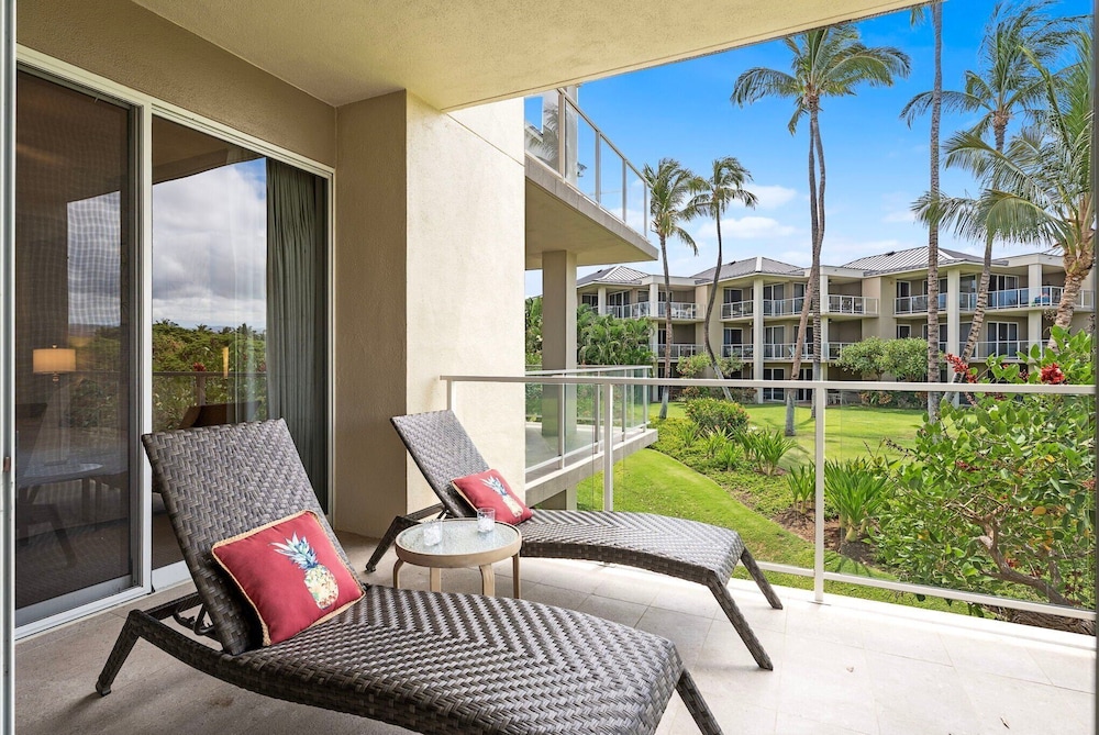 Beautiful Mountain View - Concierge Included - Spacious! - Vrkcv