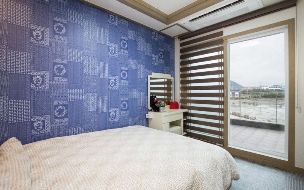 Jeju Flyjin House Pension view 2