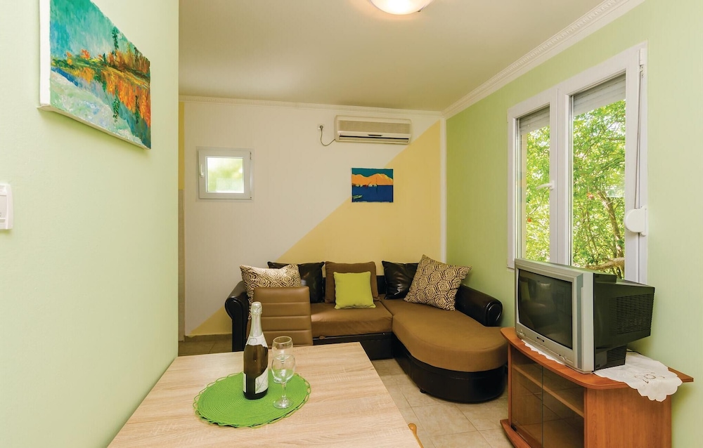 Stunning Home in Herceg Novi With 1 Bedrooms and Wifi view 3