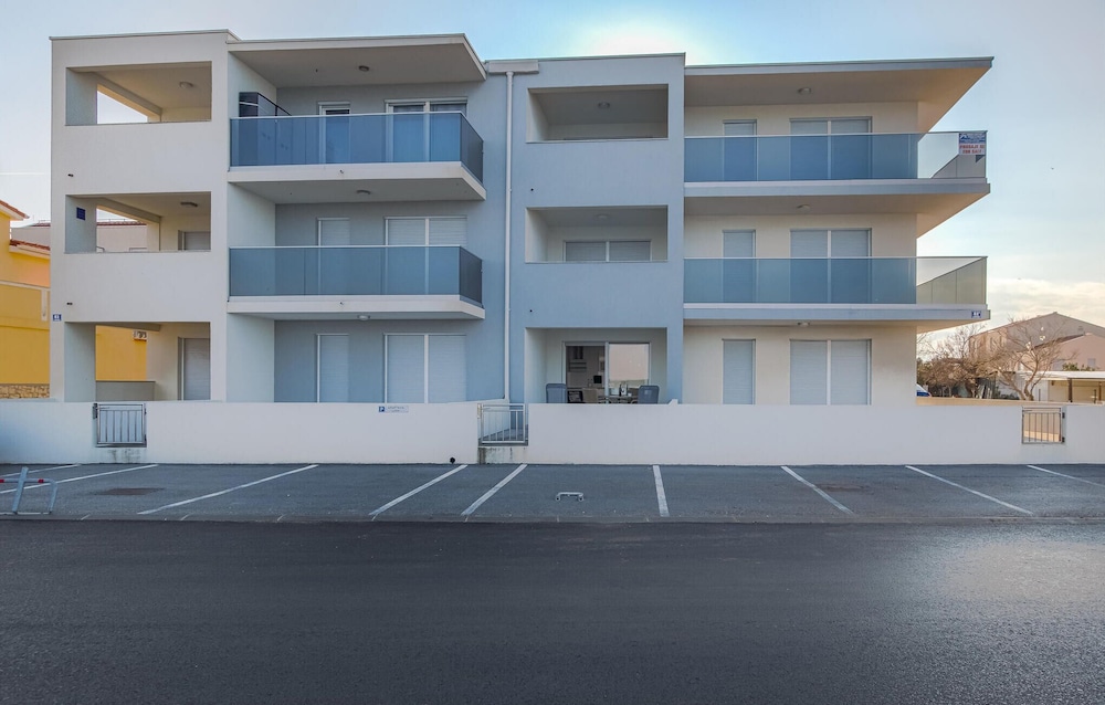 Amazing Apartment in Nin With 2 Bedrooms and Wifi view 5