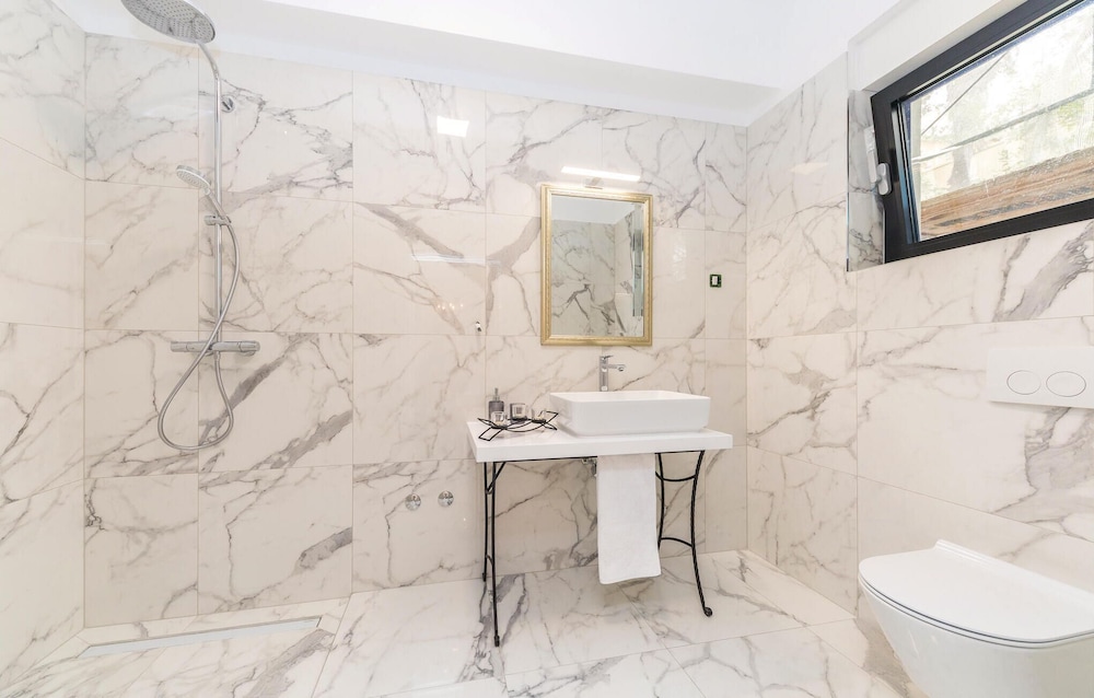 Beautiful Home in Kastel Stari with Hot Tub, Sauna & Outdoor Swimming Pool
