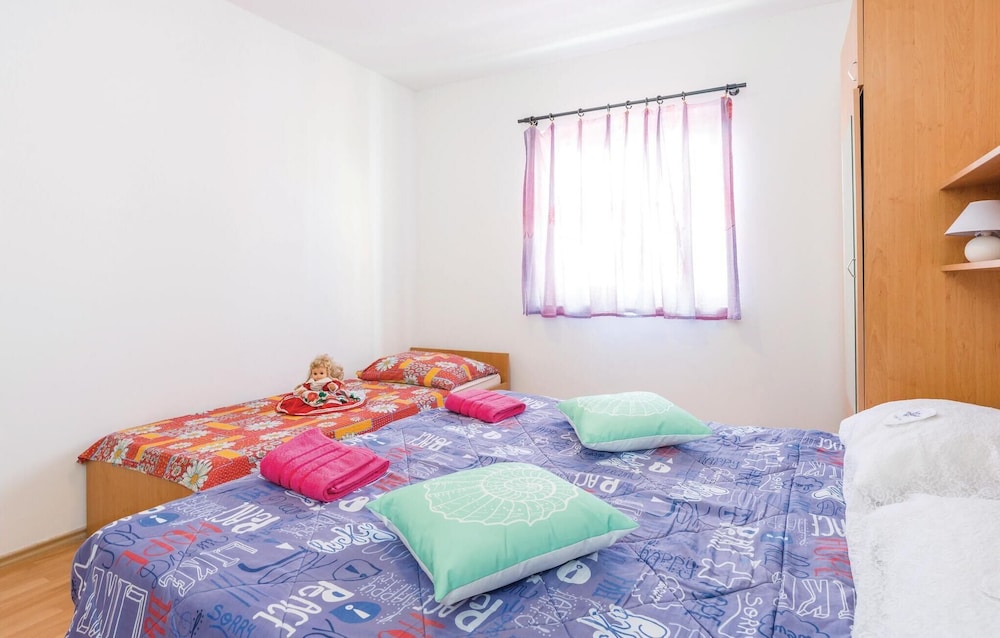 Beautiful Home in Vidalici With Wifi and 1 Bedrooms view 5