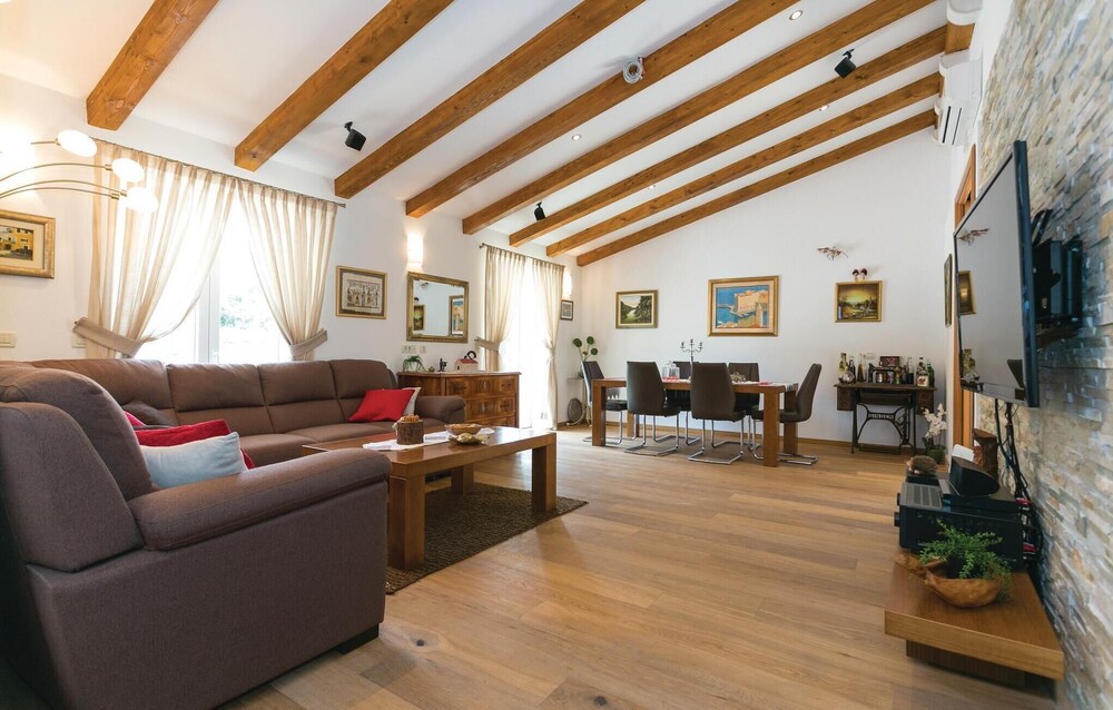 Amazing Home in Topolo with Hot Tub, Sauna & WiFi view 2