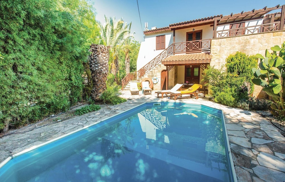 Stunning Home in Miliou Paphos With 3 Bedrooms, Sauna and Outdoor Swimming Pool view 2