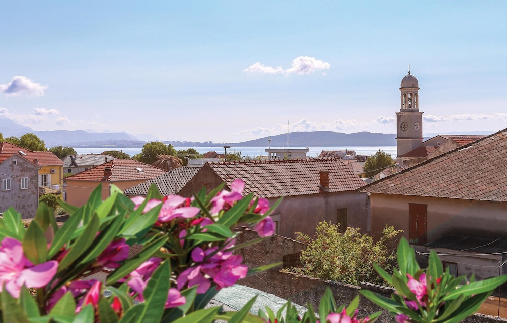 Awesome Apartment in Kastel Stari With Wifi view 2