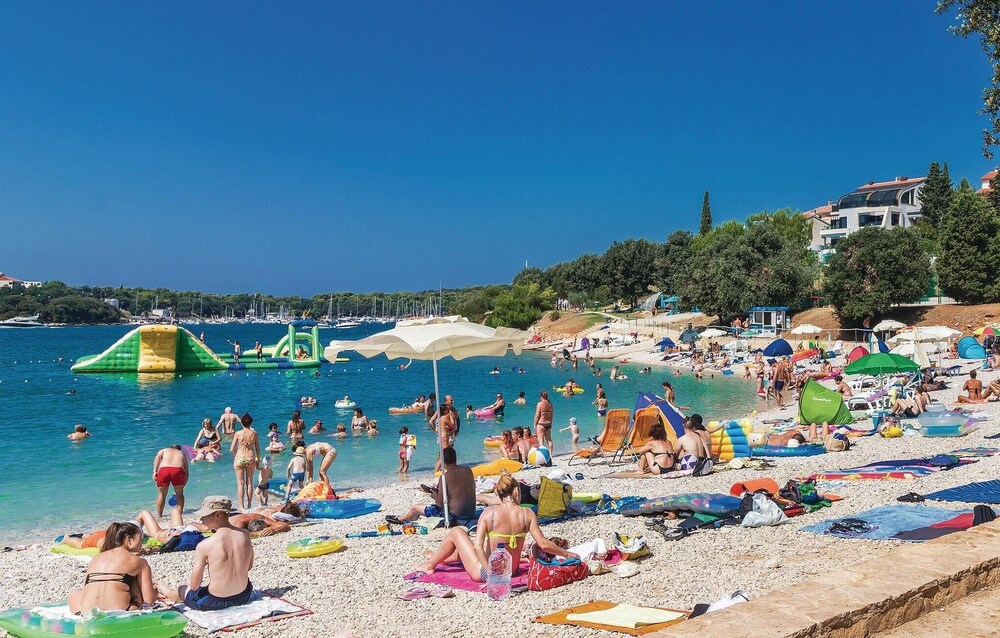 Stunning Apartment in Pula With Wifi and 2 Bedrooms view 5