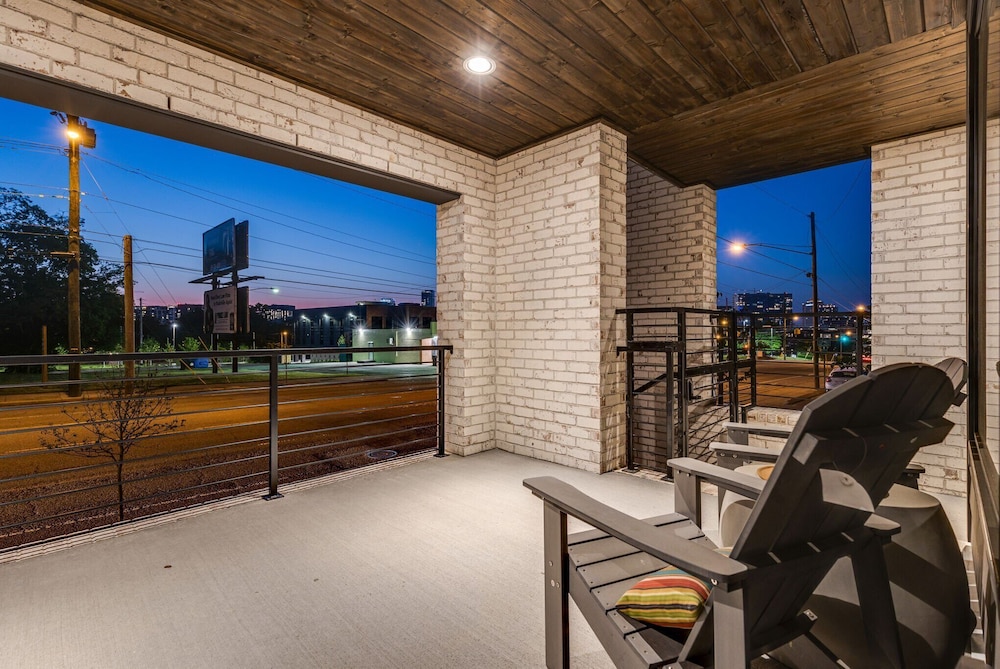 Downtown Dolly - Heart of Gulch - Rooftop Hot Tub