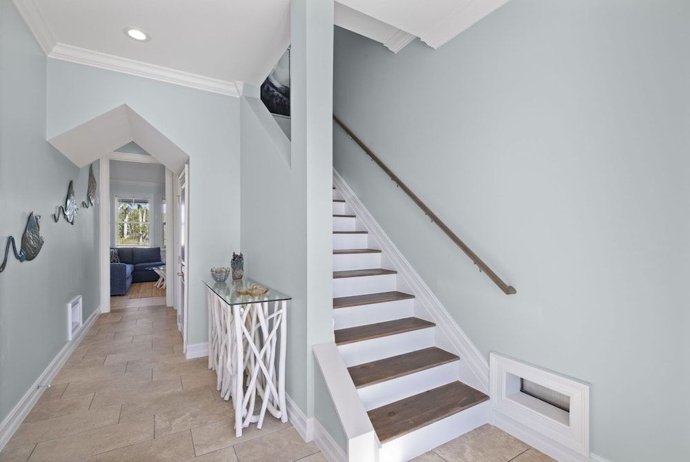 143 Catch And Relax: 5br Home W/ Pool & Spa! 5 Bedroom Home