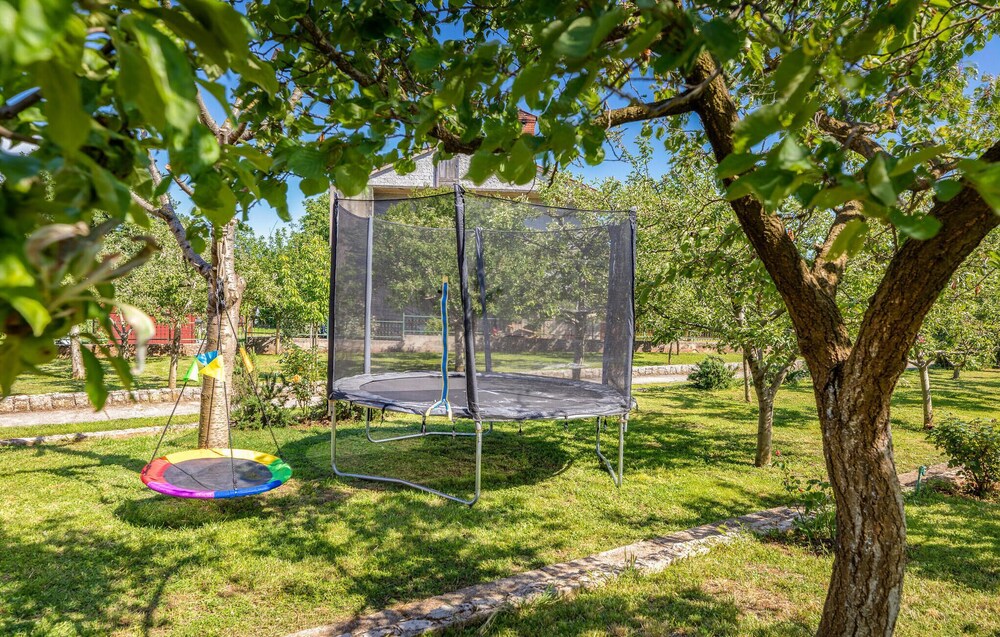 Amazing Home in Fazana With 3 Bedrooms and Wifi