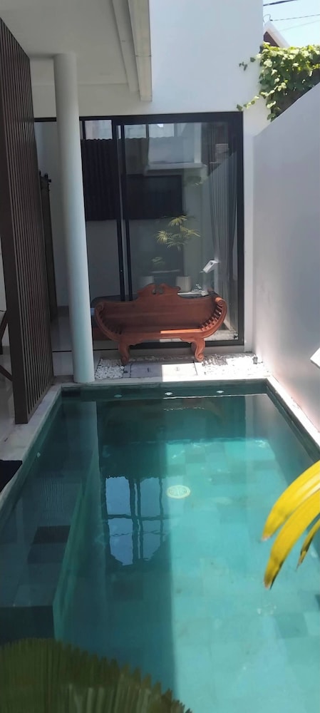 Serene Bali Villa With Private Pool and Antiqued Charm