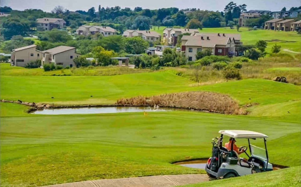 Apt 2 Bed in Stunning Golf Estate