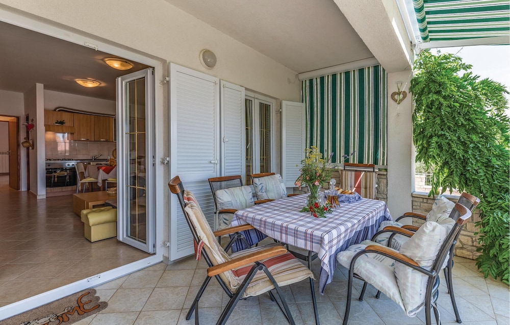 Stunning Apartment in Pavicini With Wifi and 1 Bedrooms view 4