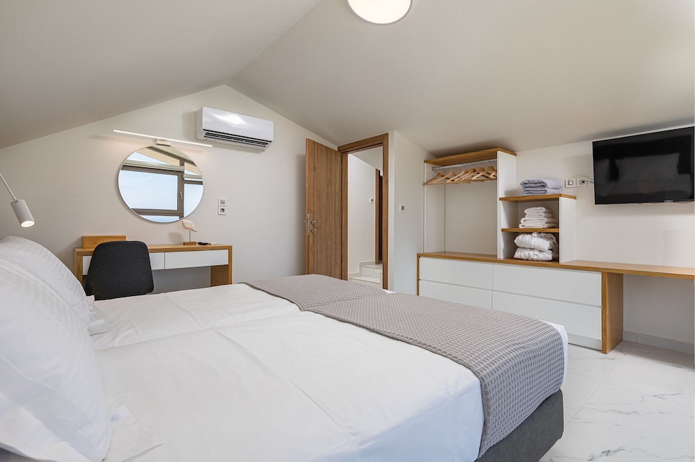 Theo Luxury Villas With Sea View