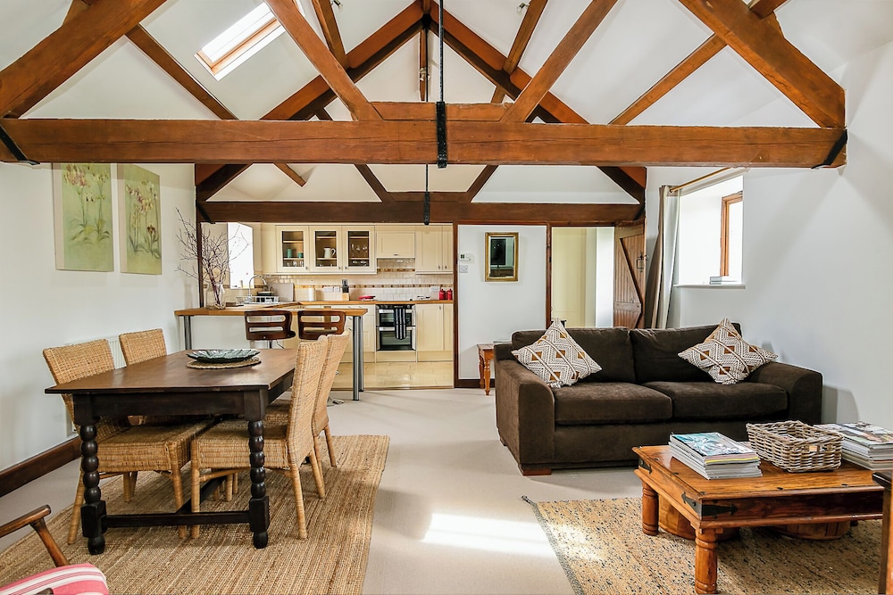 Glyme Flat Peaceful Country Retreat