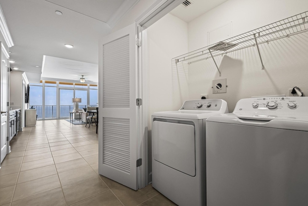 Phoenix Gulf Towers 1807 3 Bedroom Condo