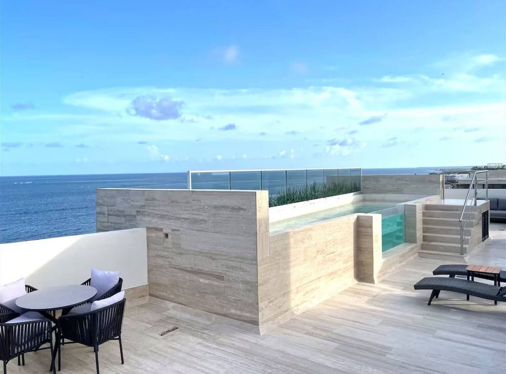 Cozy 1B & 1B Apartment Puerto Morelos With Private Beach