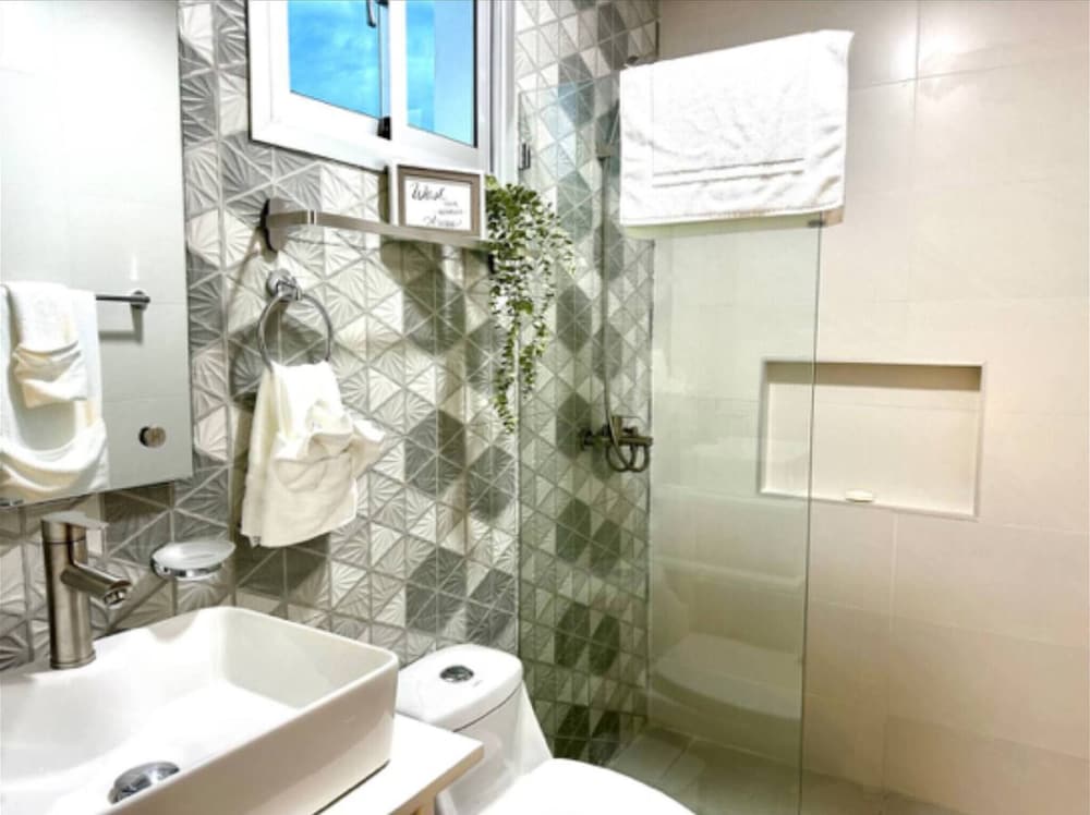 Modern Penthouse Albarobello Residences