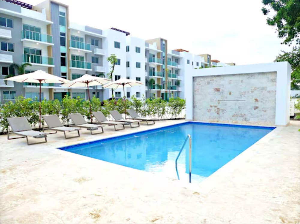 Modern Penthouse Albarobello Residences