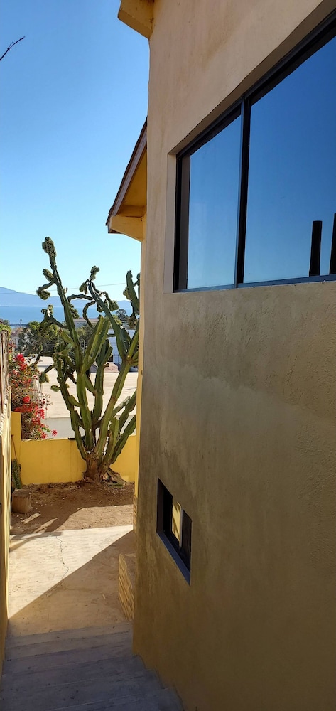 Casa Playitas - Vista Al Mar With Ozon, Locacion Centrica view 4