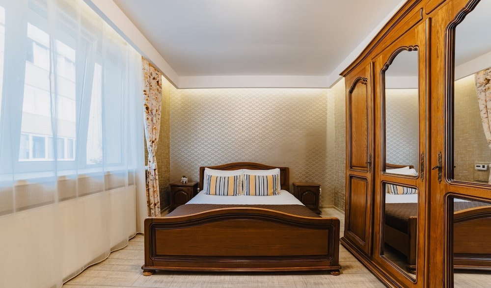 Noua Oasis BNB with parking