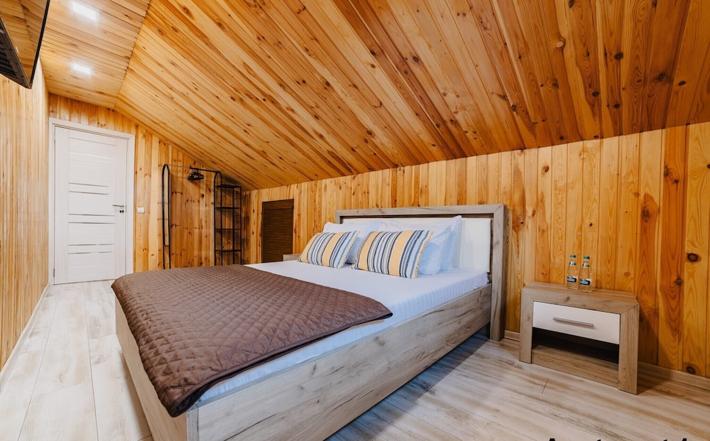 Noua Oasis BNB with parking