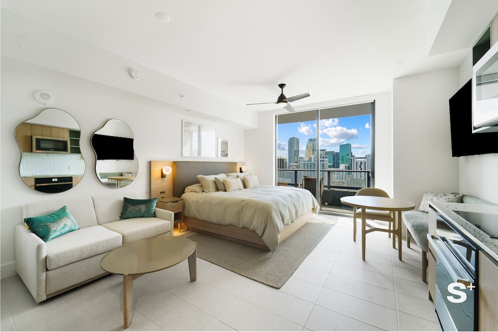 Miami Luxury Studio With City View